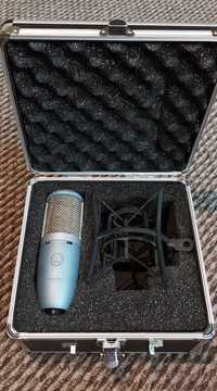 Mikrofon AKG Perception 220, koszyk, case.