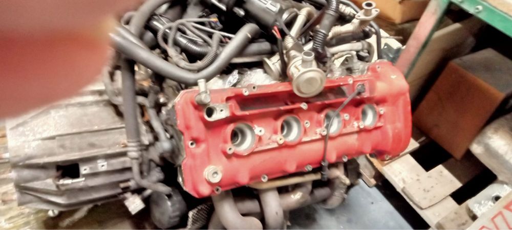 Pokrywa zaworow - Czesc od silnika m139 4.2 v8 duoselect f1 maserati