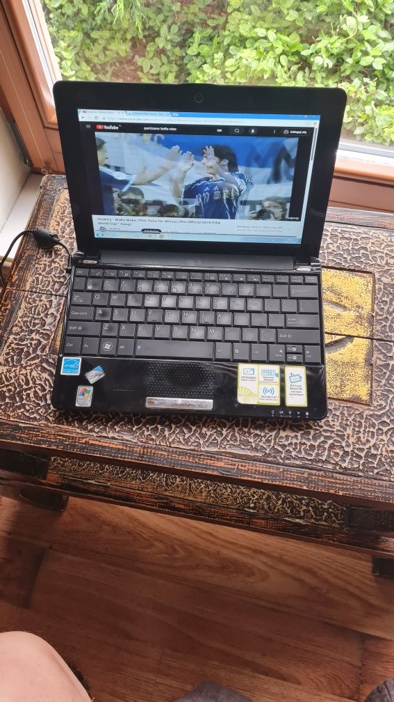 Laptop ASUS Eee PC 1001PX 10,1"  1GB RAM 250GB Dysk Win7Starter