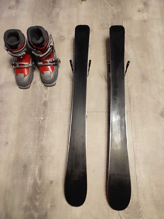 Dziecięcy komplet narciarski narty 90cm i buty 18-21cm