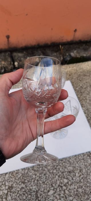 Kieliszki do wina z kryształu