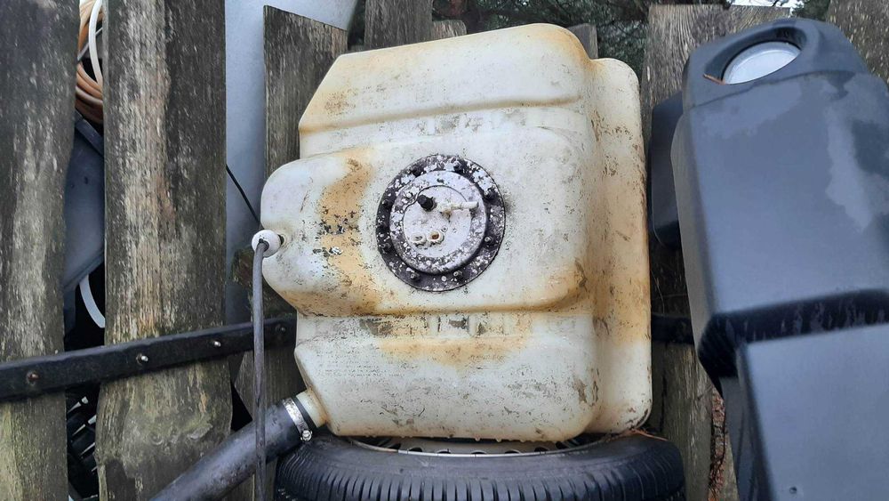 zmota zbiornik paliwa z tworzywa