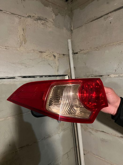 Продам задній стоп Honda Accord 8