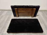 Półka-legowisko dla kota lite drewno miękkie czarne obicie