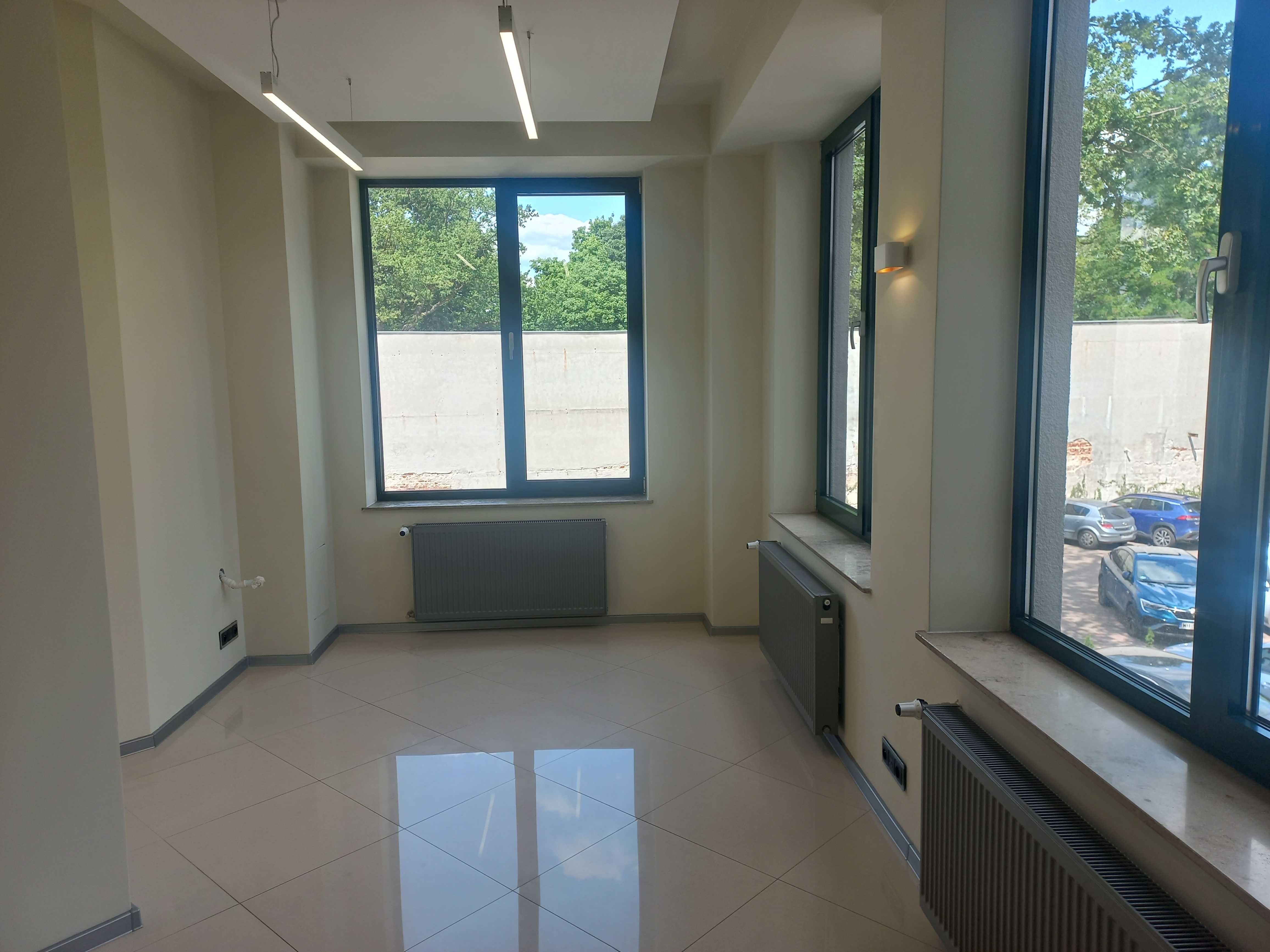 Lokal 105C w centrum Tomaszowa Mazowieckiego (Budynek TOMAX)