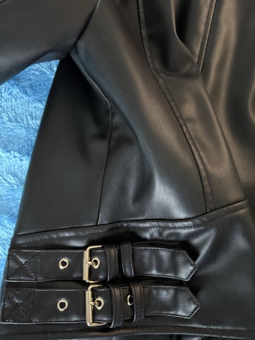 Стильна куртка з екошкіри  Zara розмір M ідеальний стан