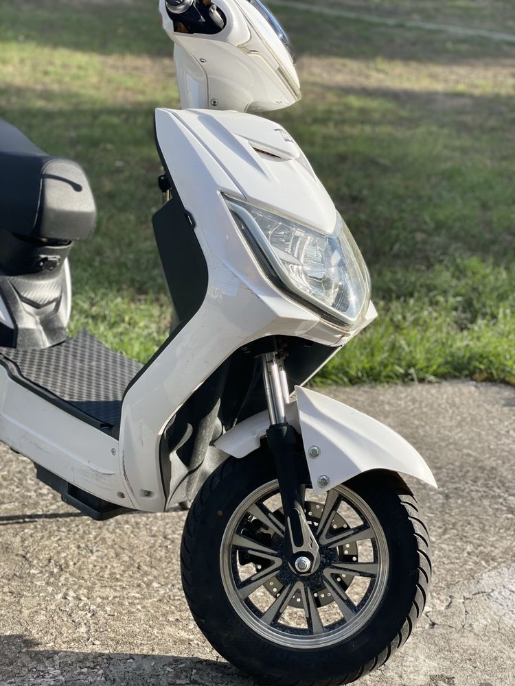 Vendo Moto eletrica