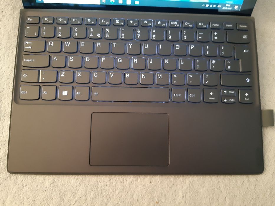Ultrabook Lenovo laptop notebook netbook komputer 8GB Ram,  win10, ssd