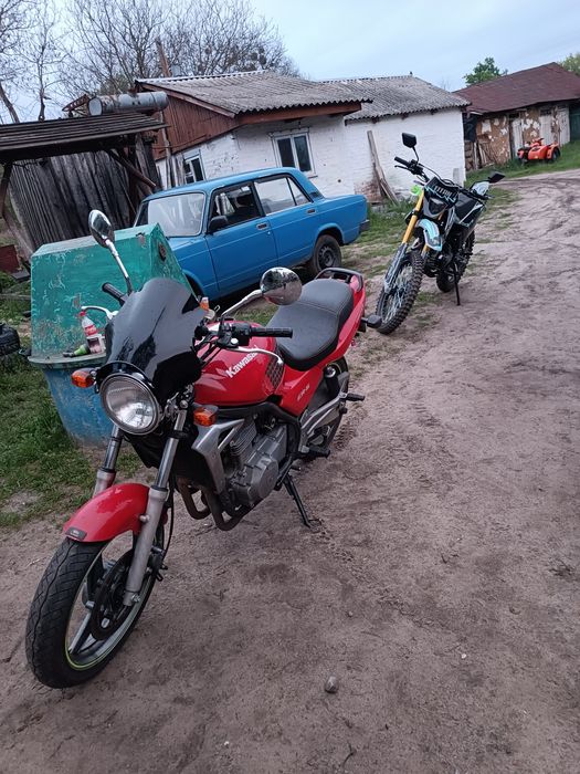 Kawasaki ER-5 twister