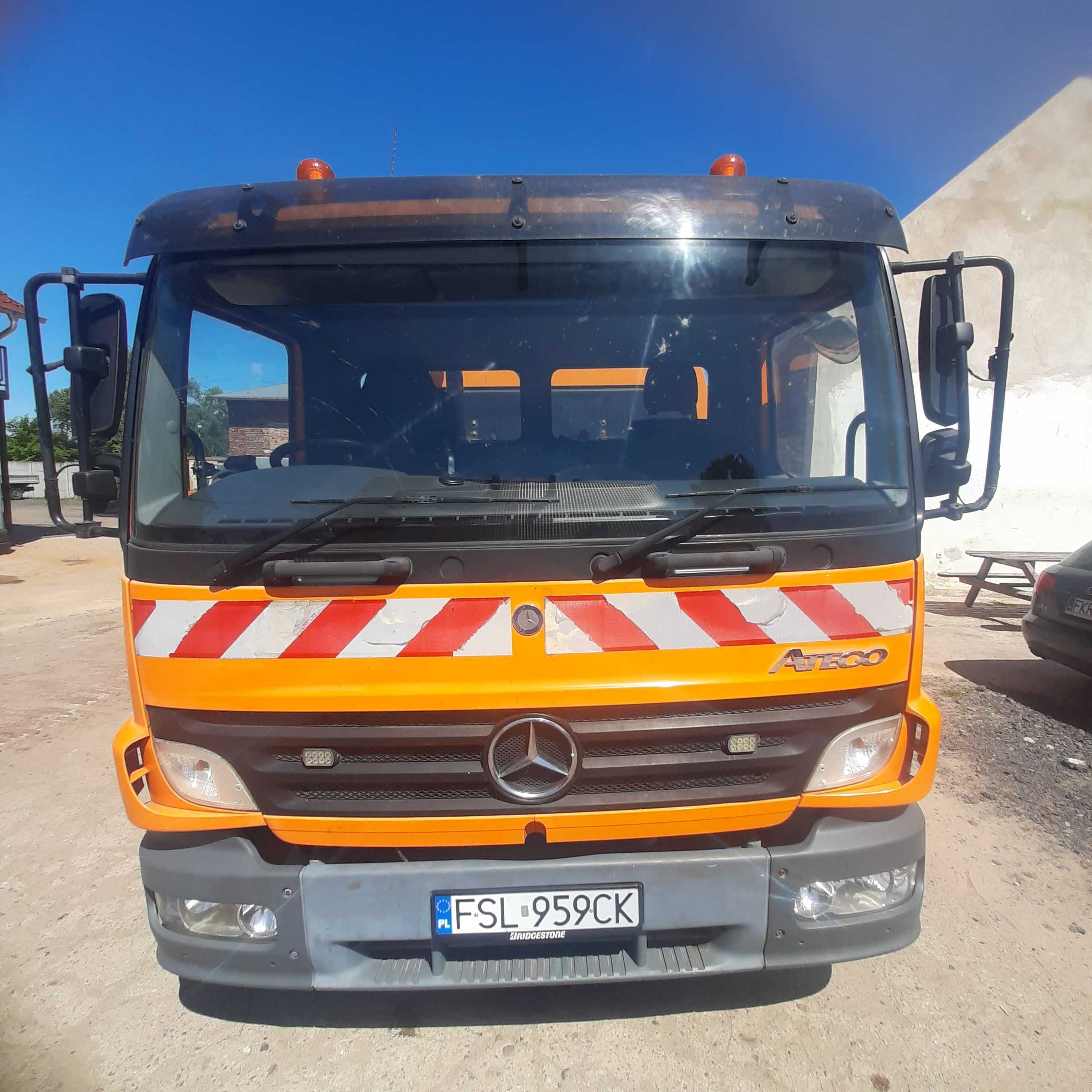 Mercedes- Benz Atego 1022 + zamiatarka FAUN