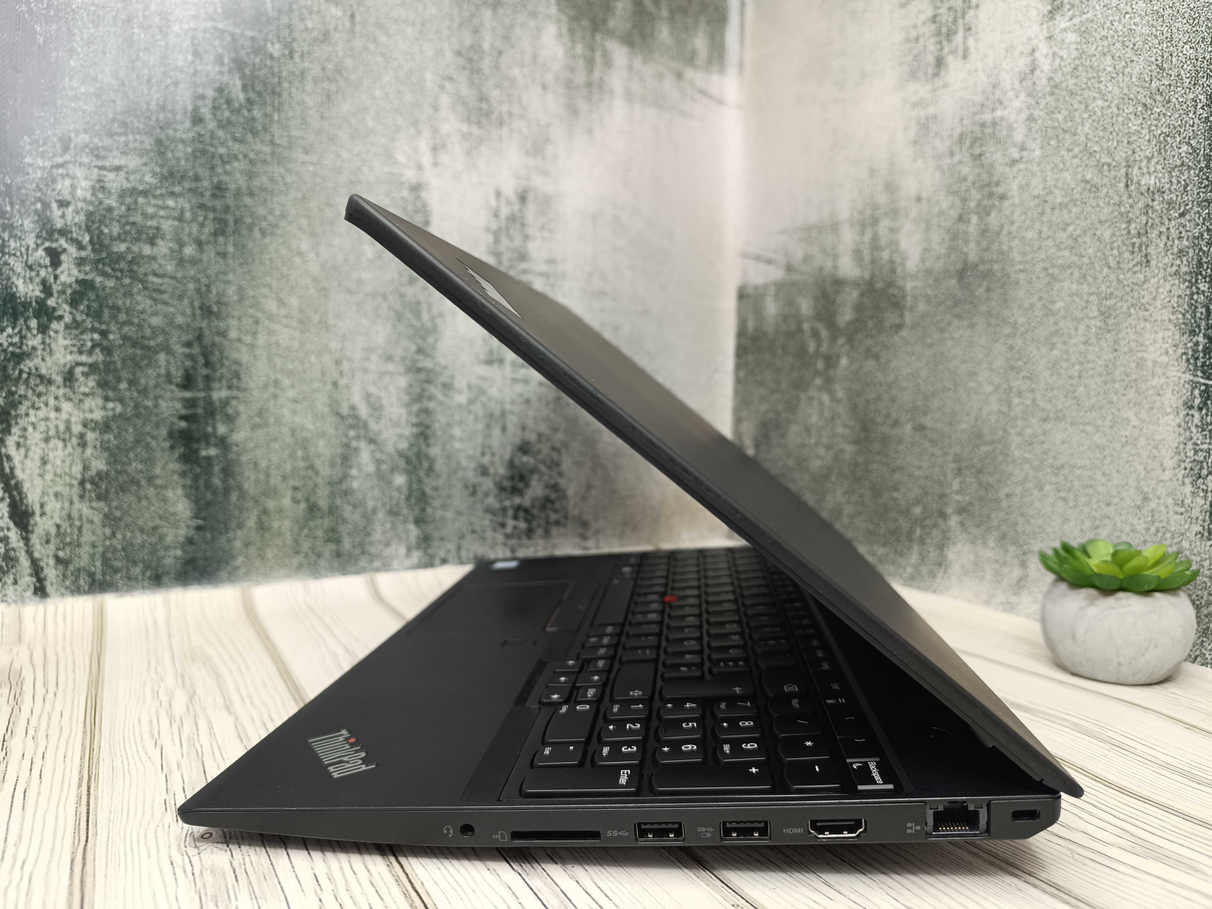 Lenovo Thinkpad T580 4K\I7-8650U\8GB\SSD 256\NVIDIA GeForce MX250 2GB