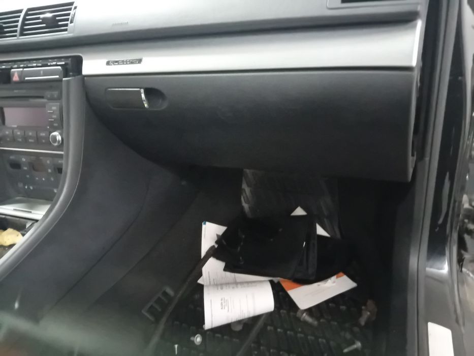 Audi a4 b6 b7 schowek pasażera czarny europa