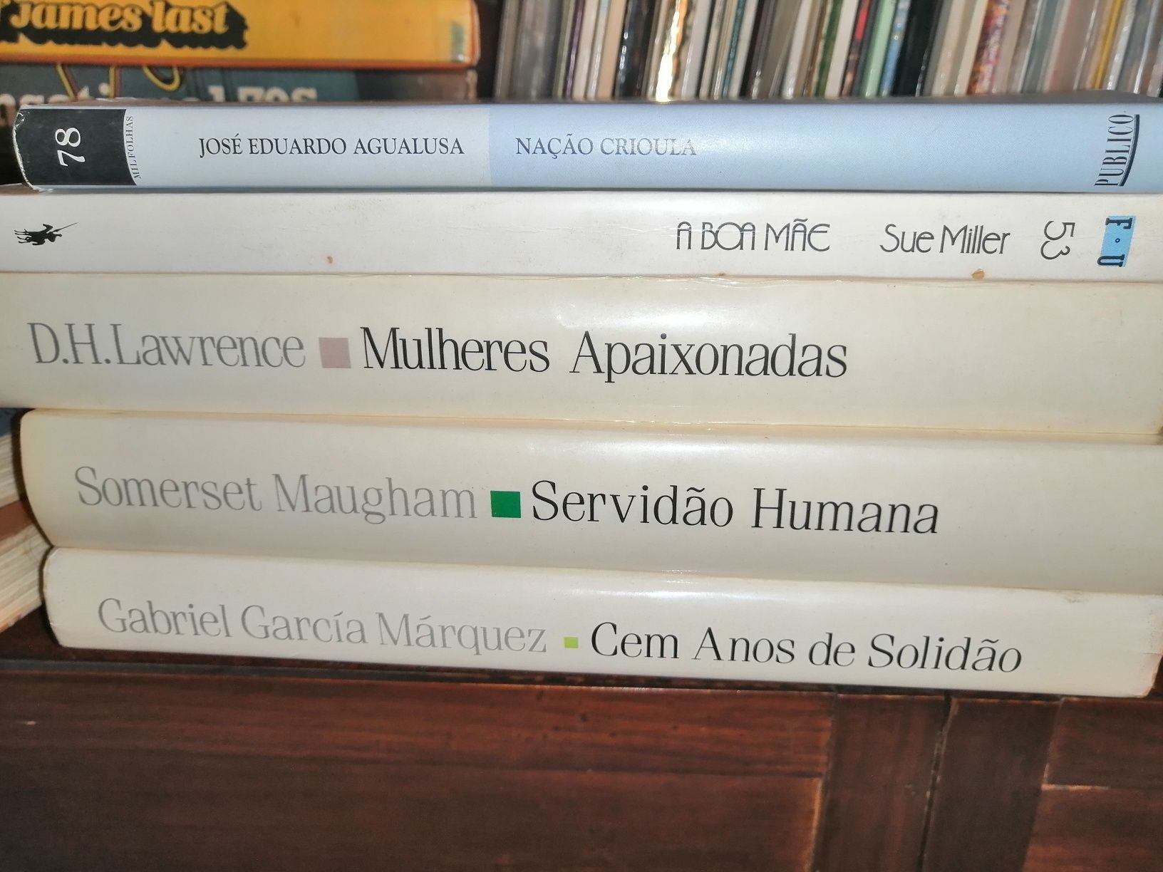 Vários livros vários preços