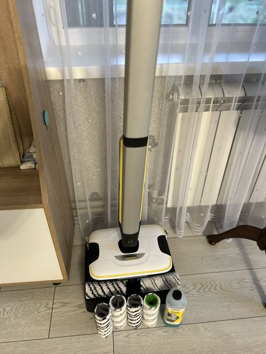 Продам бездротовий миючий пилосос FC 7 KARCHER