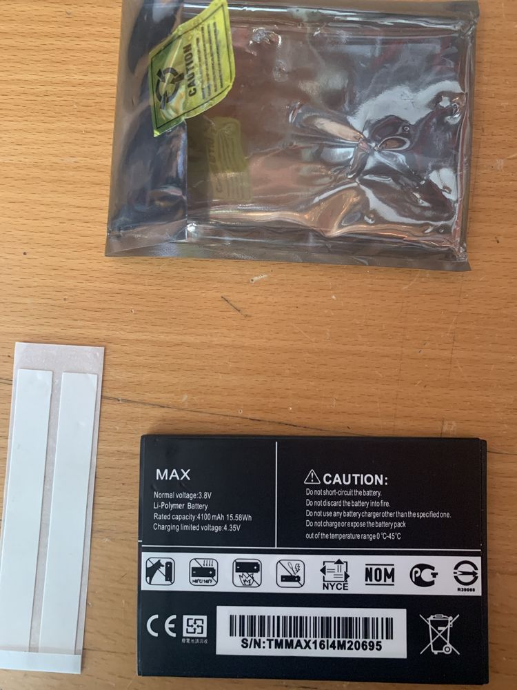 Bateria Nova 4100mAh Li-Polymer 3.8V - MAX