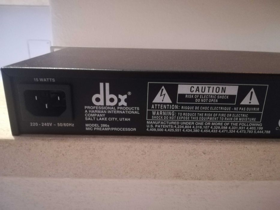 DBX 286 S - Processador de microfone e linha