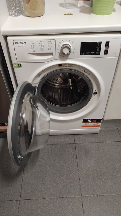 (Novidade baixa de preço) Máquina de Lavar Roupa Hotpoint 8kg
