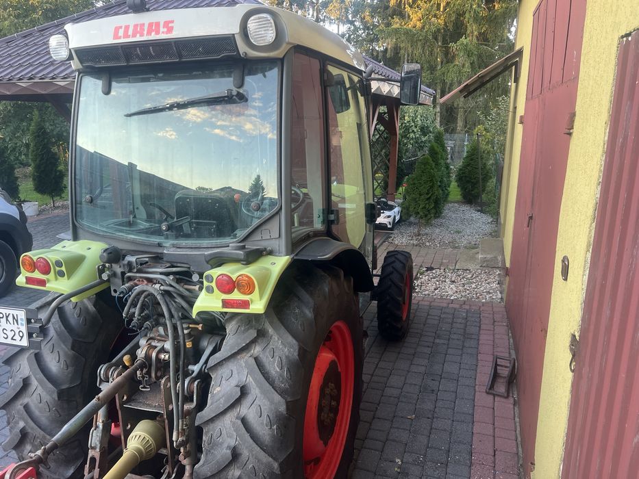 Ciagnik sadowniczy CLAAS Nectis 247 VL