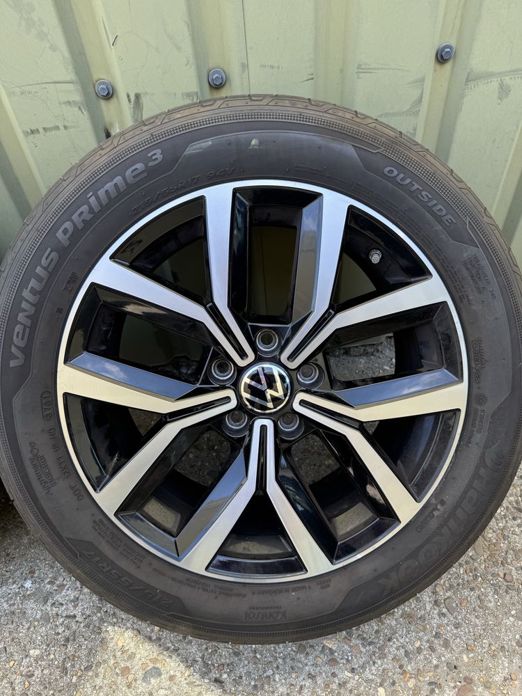 Диски з шинами і TPMS Volkswagen оригінал R17 для Passat, Golf, Arteon