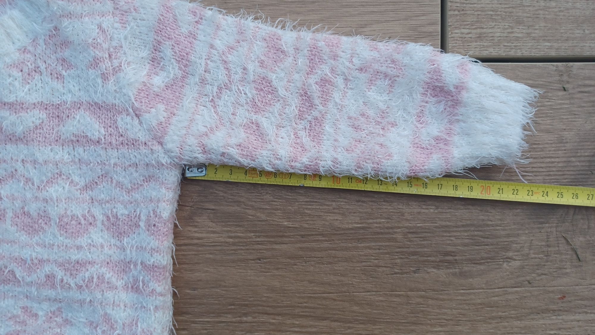 Sweter dziewczęcy rozm. 86