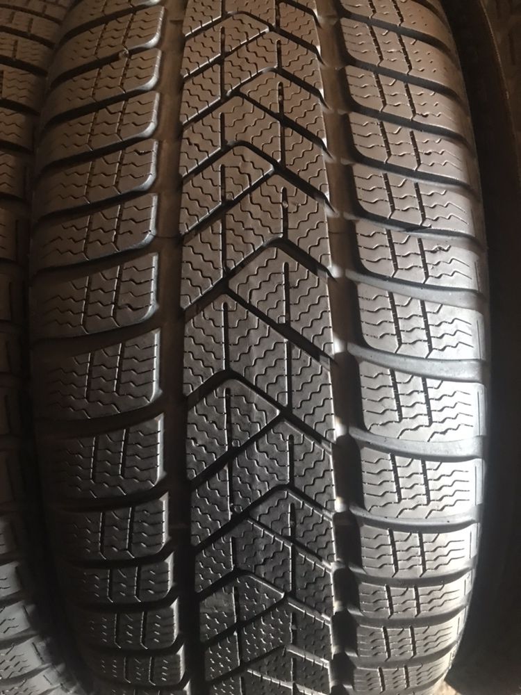 255/35/19+225/40/19 R19 Pirelli SottoZero 3 4шт зима