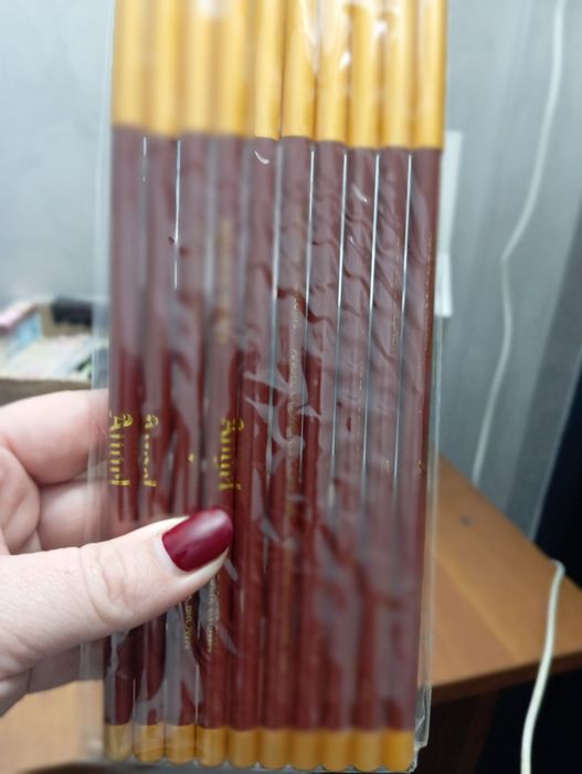 Олівці для губ 009 та 003