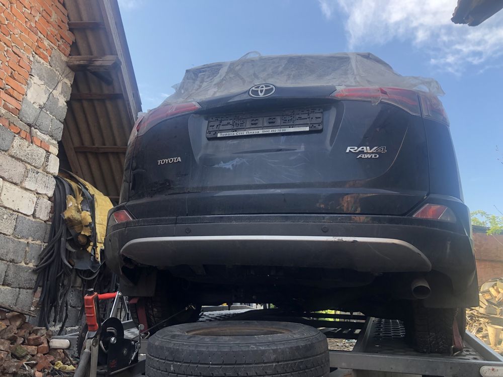 Розборка Toyota Rav4 2013-2018 рік в продажі двигун 2.2 дизель
