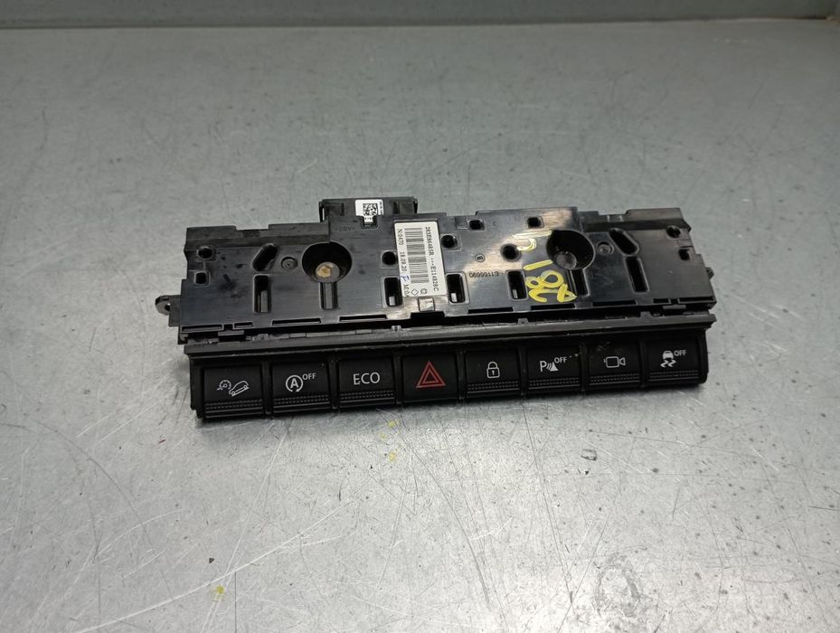 Botão / interruptor 4 piscas DACIA Duster (HM_)