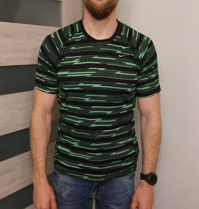 T-shirt męski sportowy Nike Dri-Fit w rozmiarze M