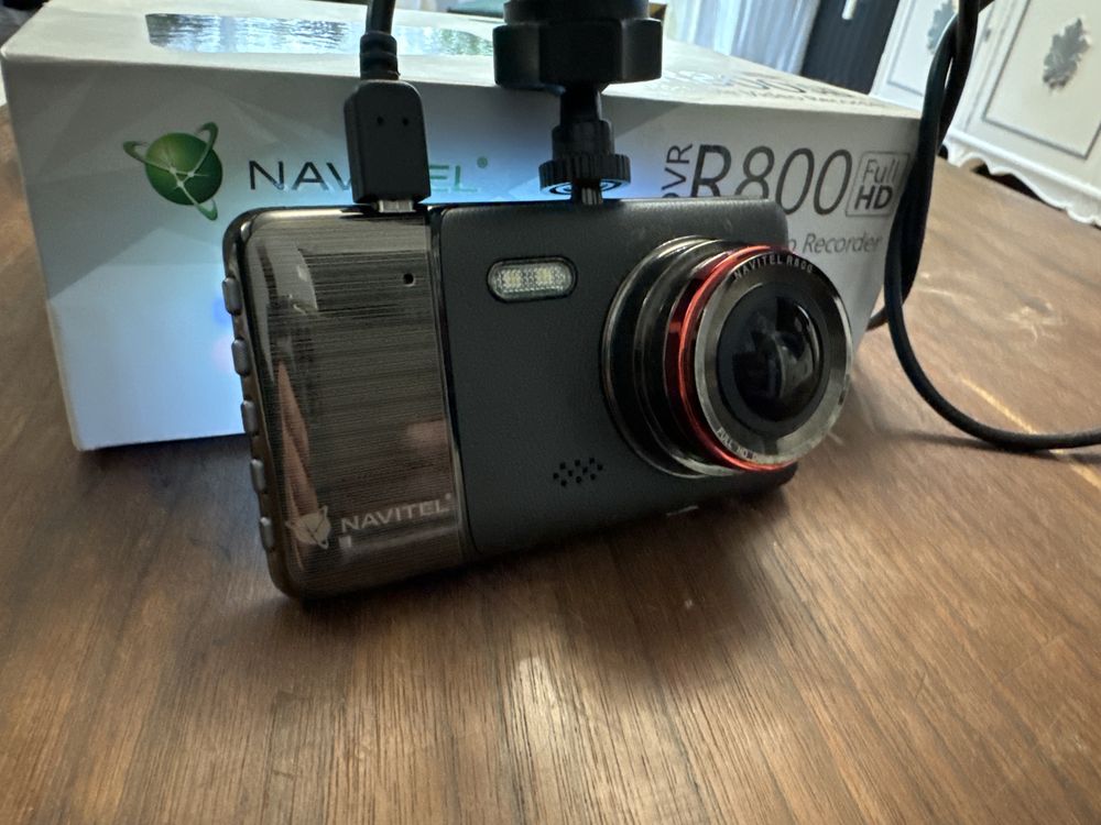 Rejestrator Navitel R800