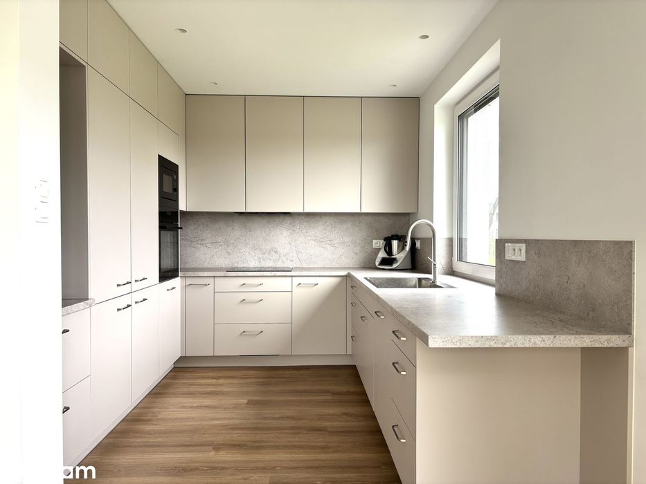 Dom do zamieszkania, Żory-Rogoźna