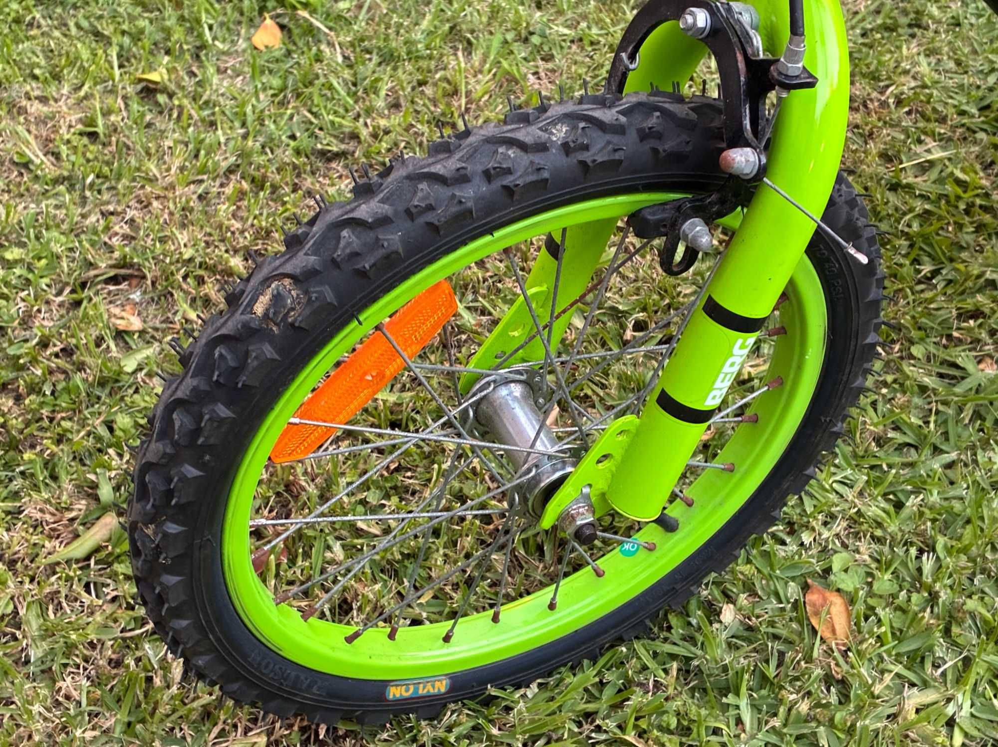 Bicicleta infantil — rodas 16