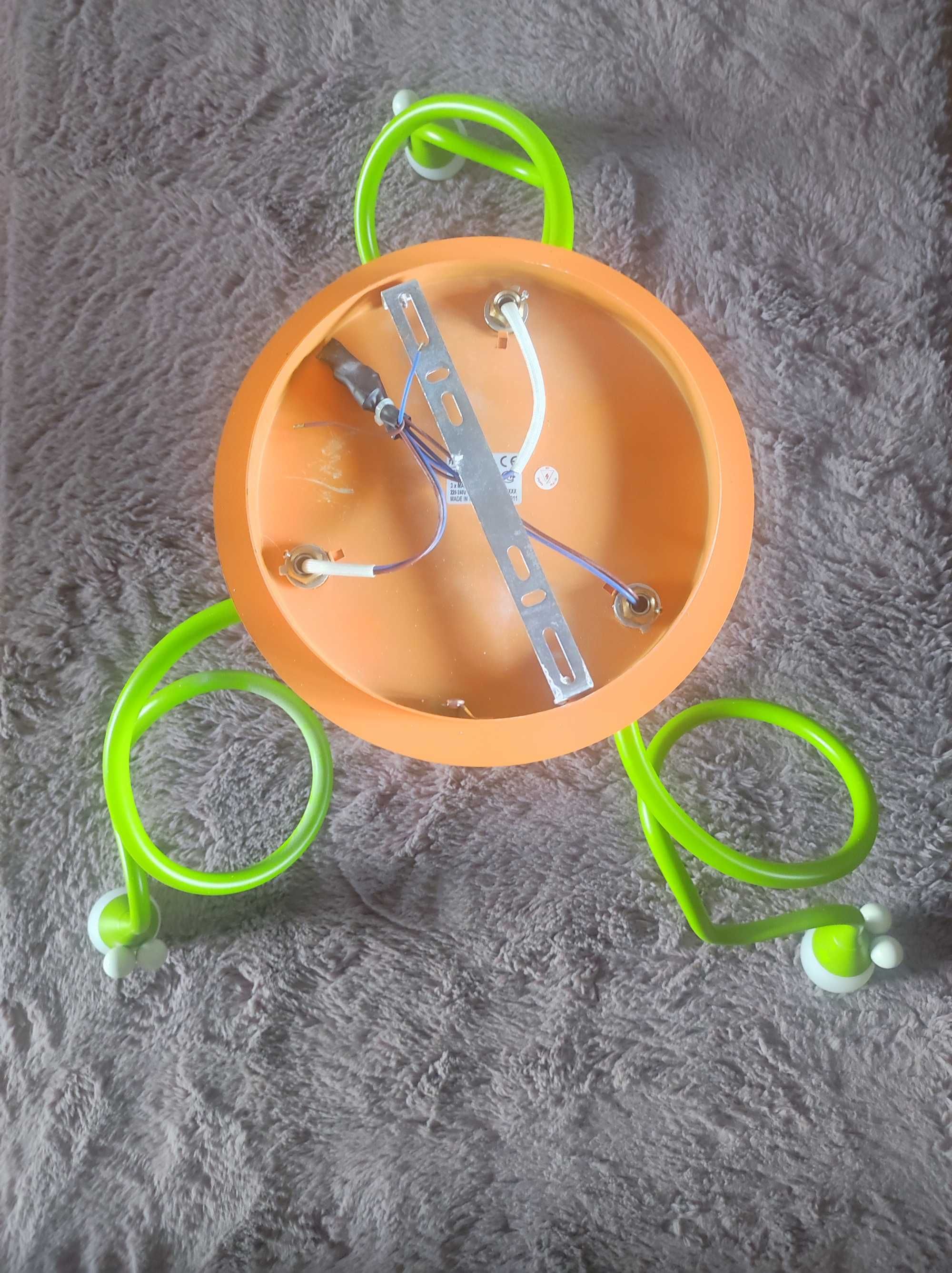 Lampa wisząca do pokoju dziecięcego