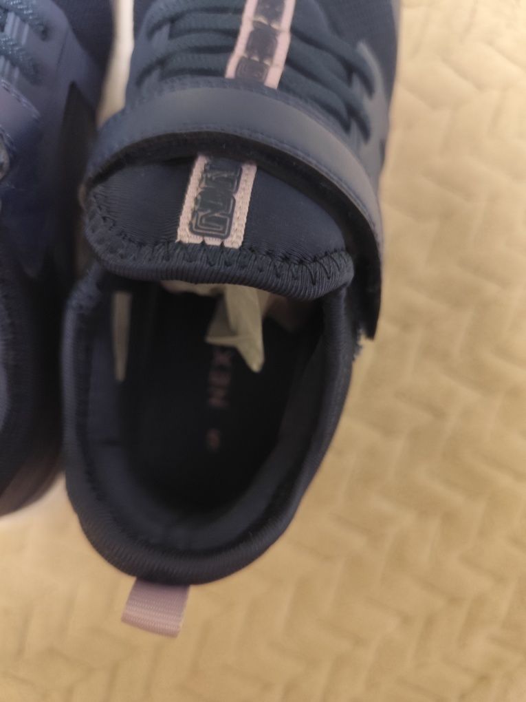 Nowe buty sportowe młodzieżowe/damskie r.37 next