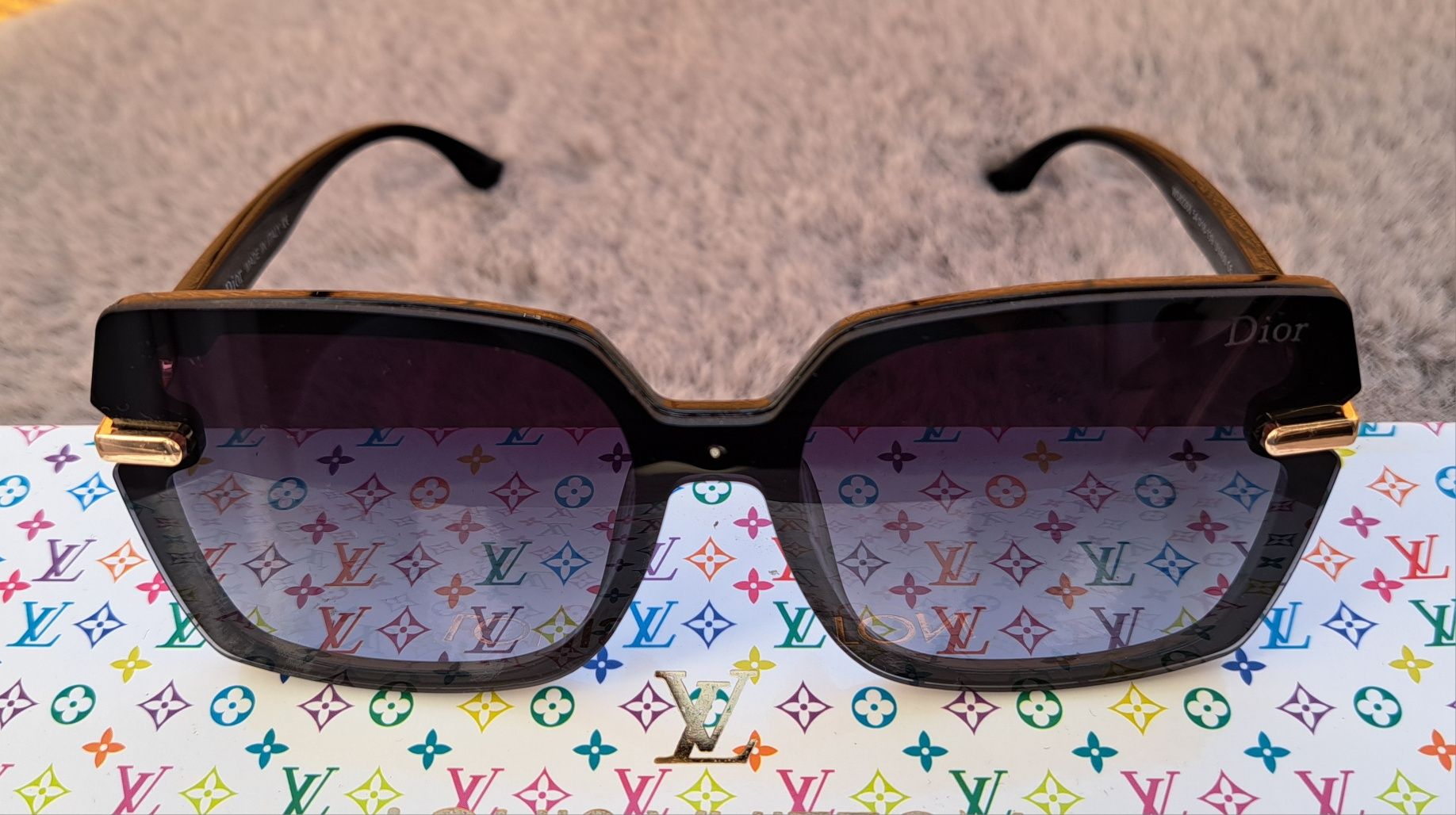 DIOR_damskie czarne okulary przeciwsłoneczne NOWE złote logo premium