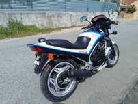 Honda VF 400F (Coleção)