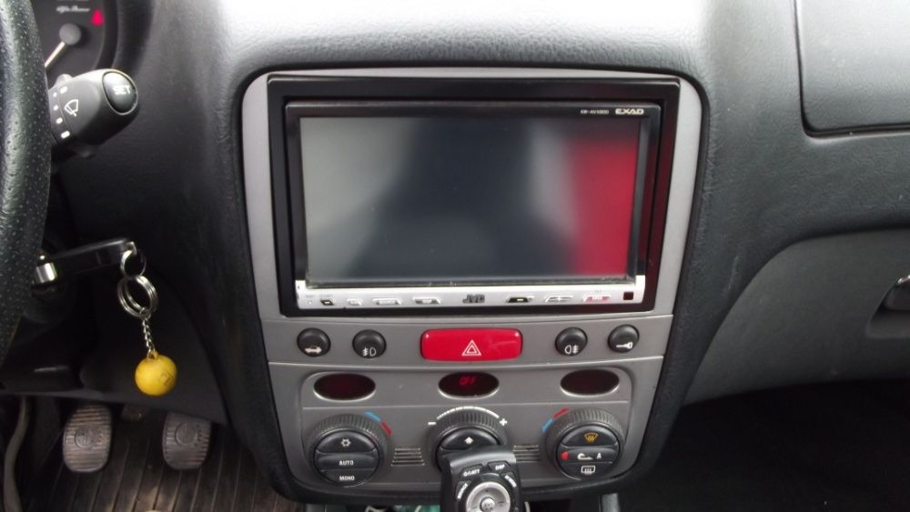 alfa romeo 147 alfa gt JVS EXAD subwoofer +wzmacniacz