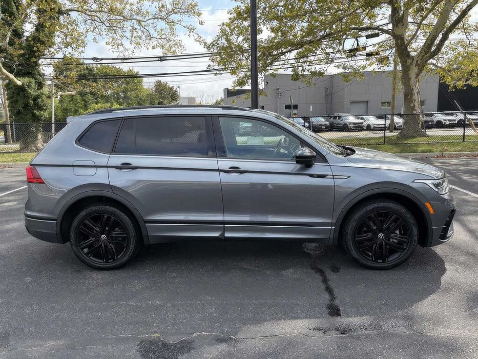 Volkswagen Tiguan SE R-Line Black 4Motion      2022