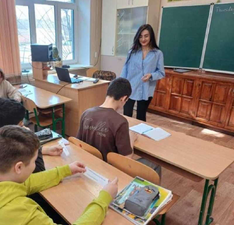 Відкрито набір учнів на уроки англійської з Хеді!