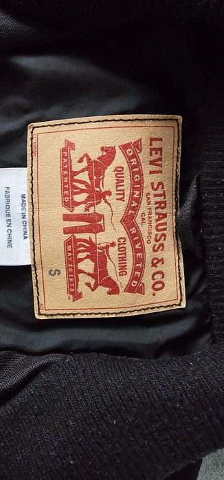 Kurtka Levis Czarna bejsbolówka 158/164cm chłopięca, meska