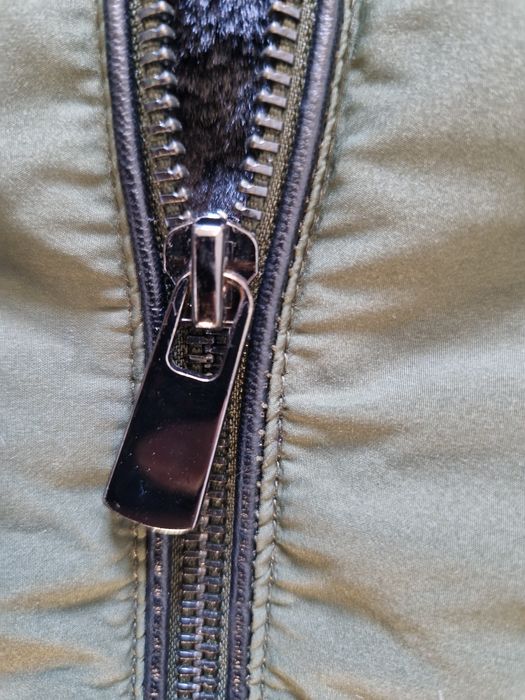 Taliowana kurtka damska zimowa  Zara kaczy puch plus pierze r M-L