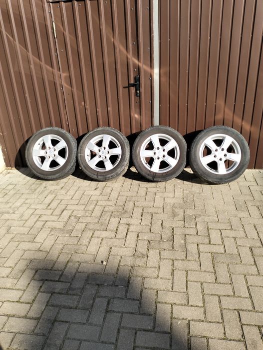 Felgi Suzuki SX4 oryginał 16" nie malowane.