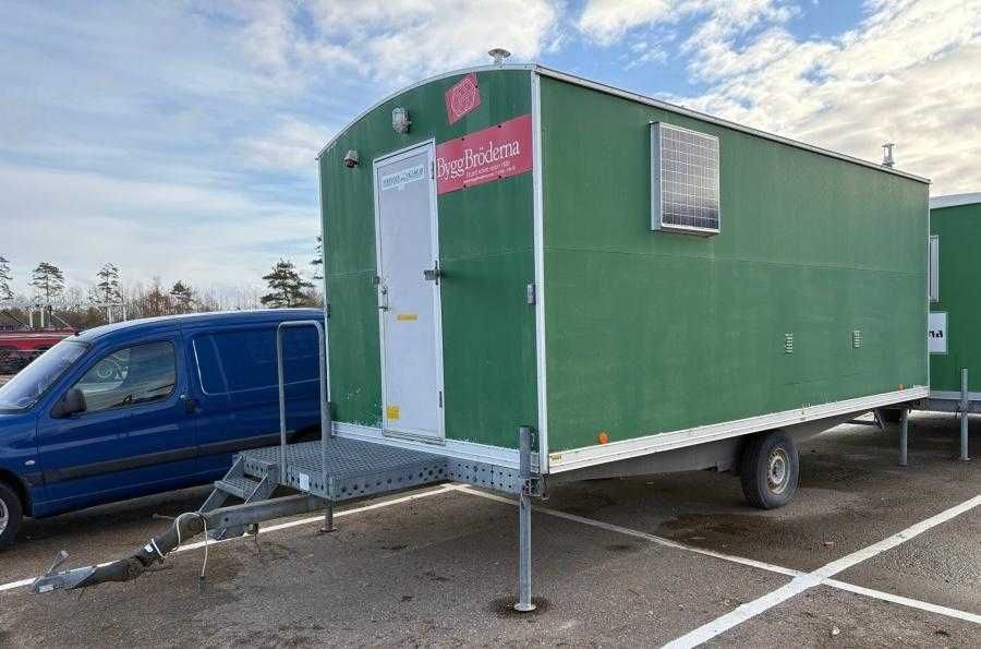 Mobilna przyczepa socjalno-brygadowa - barakowóz, brygadówka