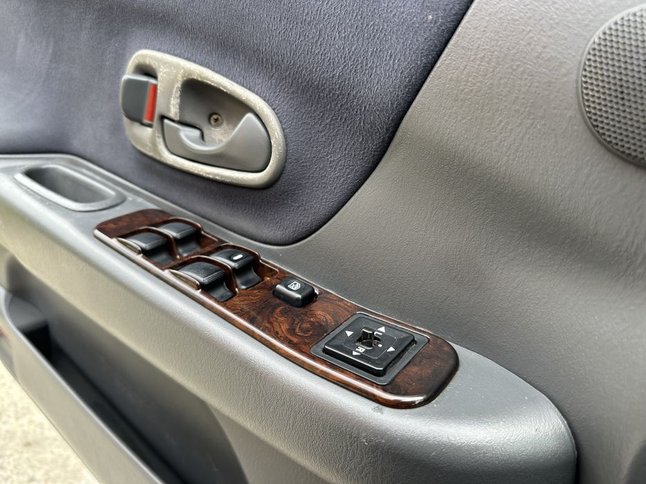 Продам Mitsubishi Pajero Sport на автомате газ/бензин!