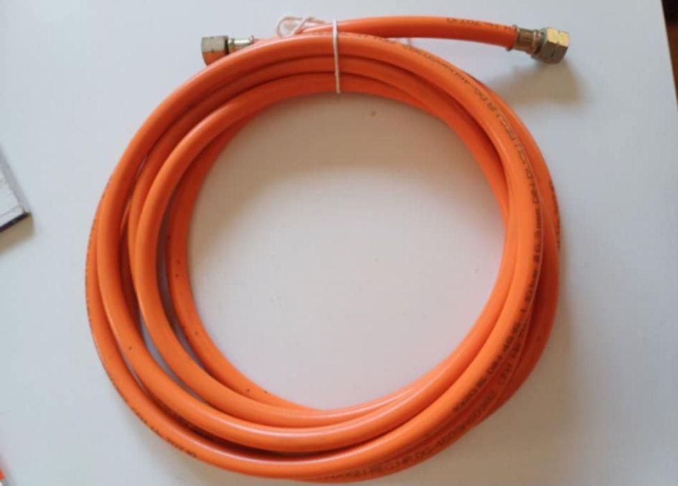 Waz gumowy do gazu 5m zakuty do butli