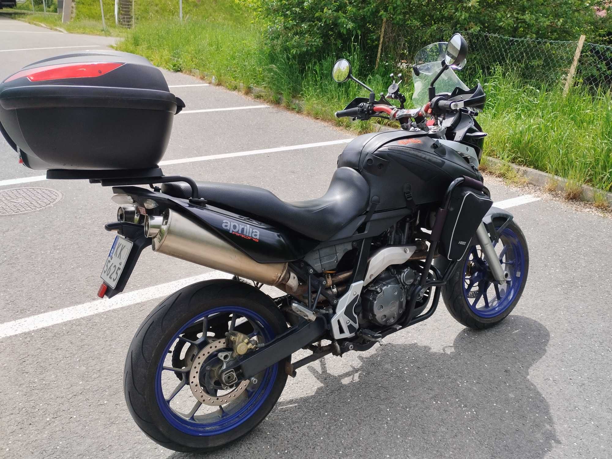 Aprilia Pegaso 660 strada na A2