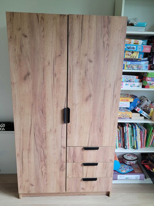 Szafa kolor  dąb
