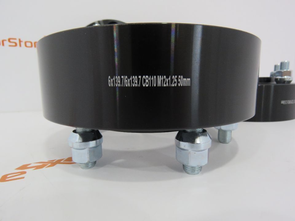 Espaçadores 4x4 50mm Nissan  6x139.7 M12x1.25 Pretos CB 110