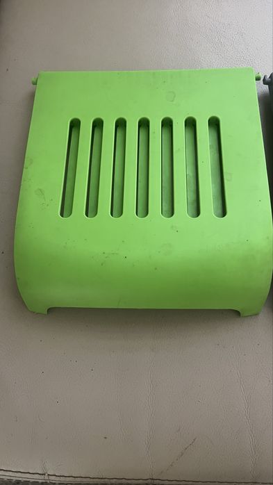 Klapki z kuwety z (2 klapki gota - dół •  Czesci •