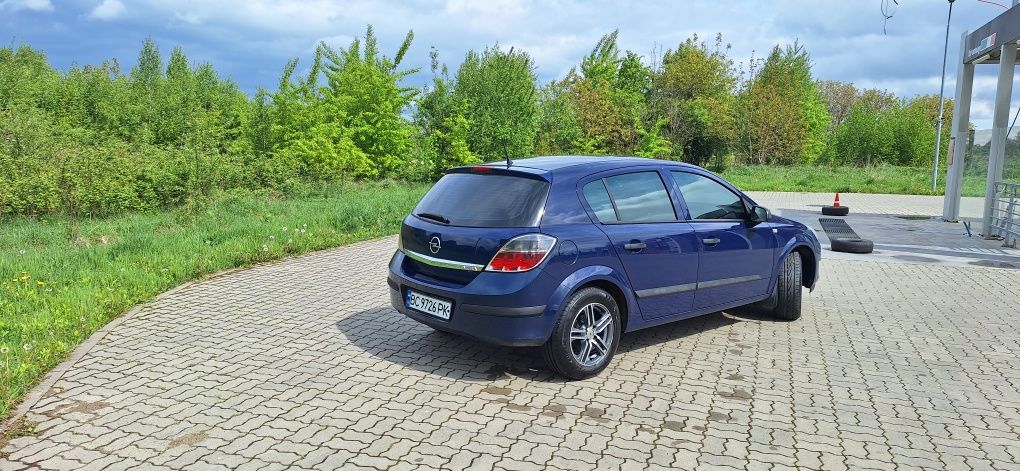 Opel Astra H 2008